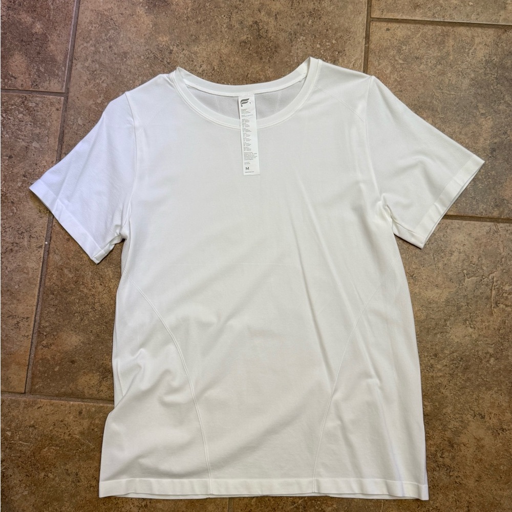 Fabletics White Short Sleeve Tee